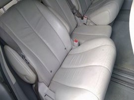 2011 TOYOTA SIENNA SILVER XLE 3.5 AT 2WD.  Z24871
